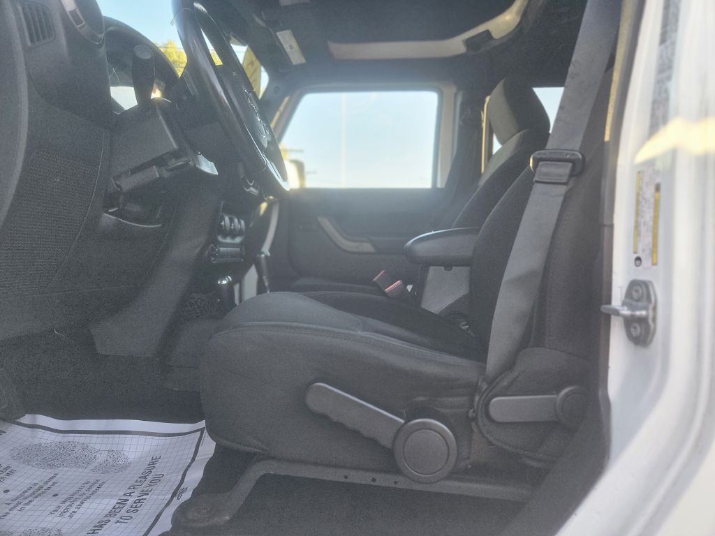 2015 Jeep Wrangler Unlimited Image 21