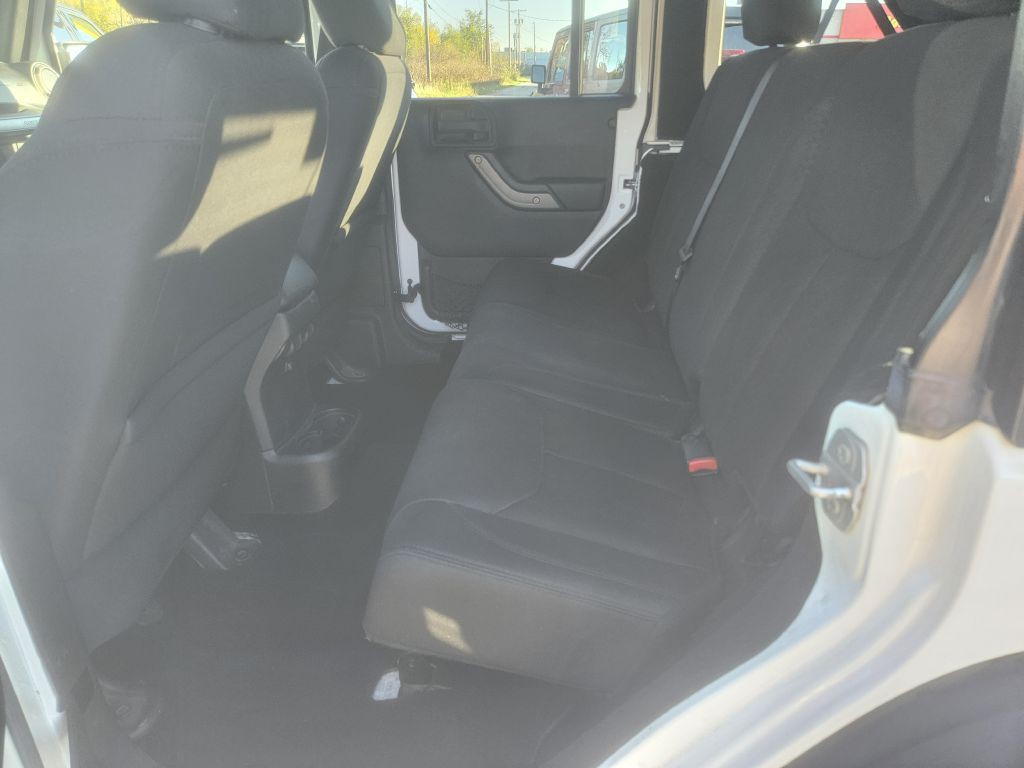 2015 Jeep Wrangler Unlimited Image 36