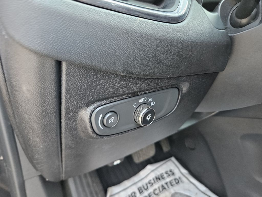 2019 Chevrolet Equinox Image 25
