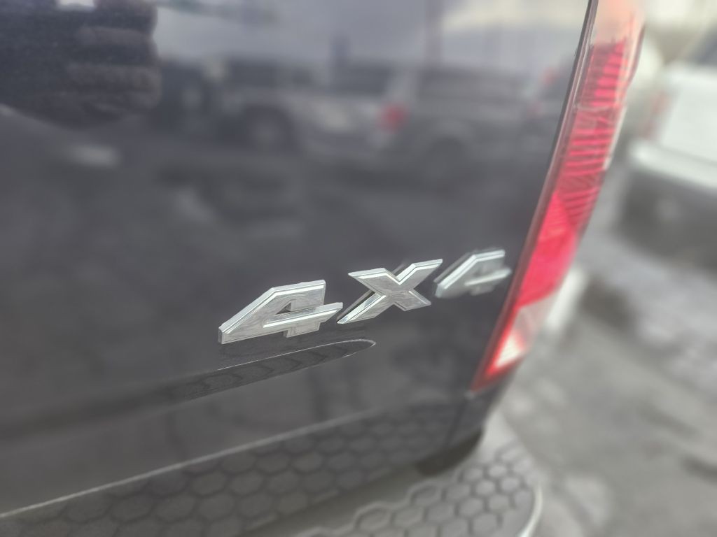 2013 RAM 1500 Image 10