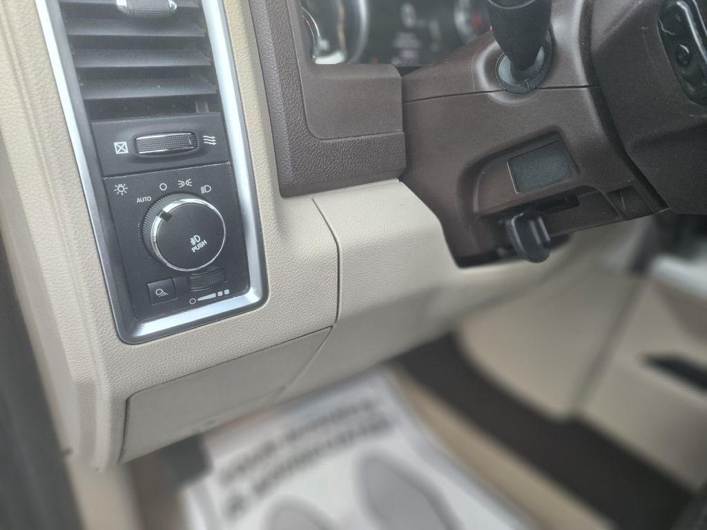 2013 RAM 1500 Image 26