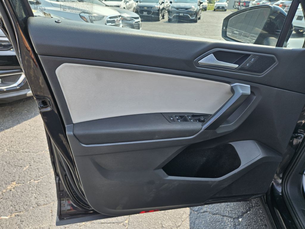 2021 Volkswagen Tiguan Image 19