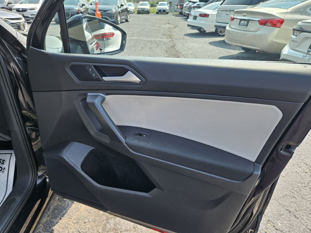 2021 Volkswagen Tiguan Image 45