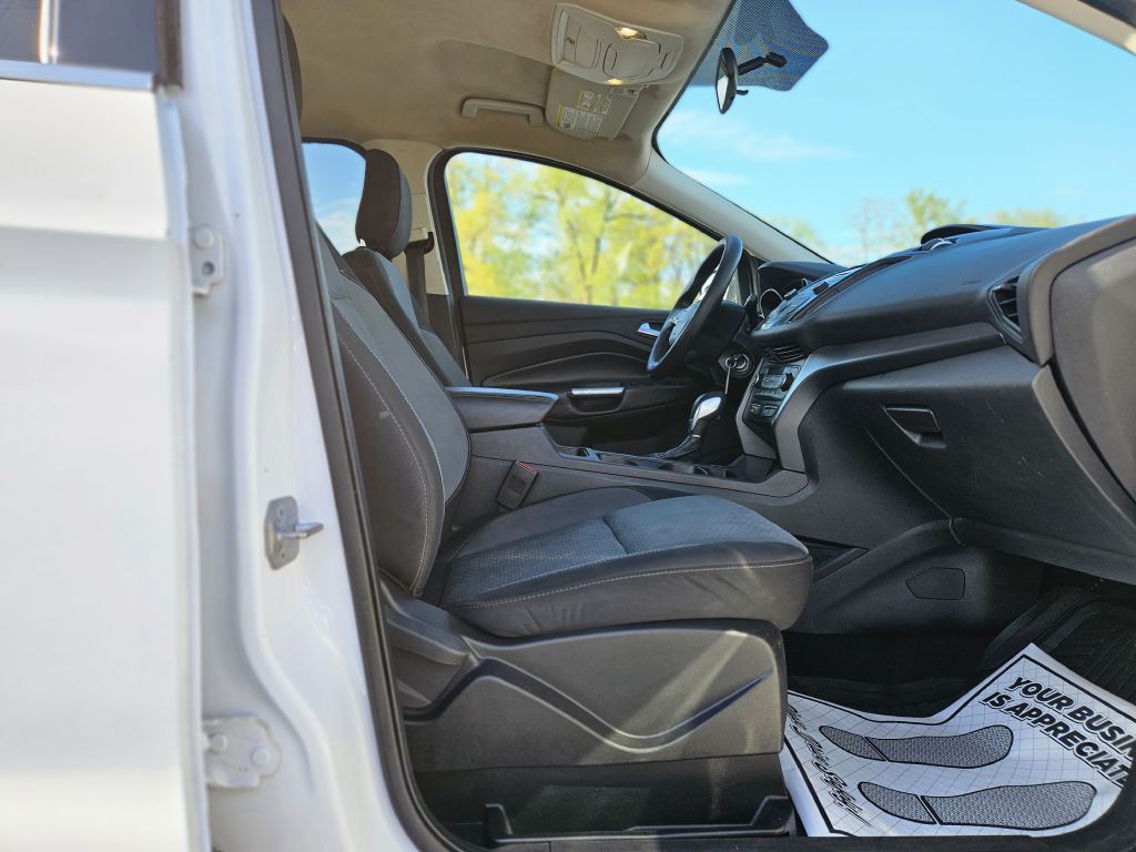 2018 Ford Escape Image 39