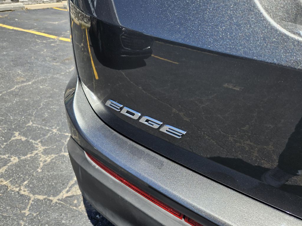 2015 Ford Edge Image 9
