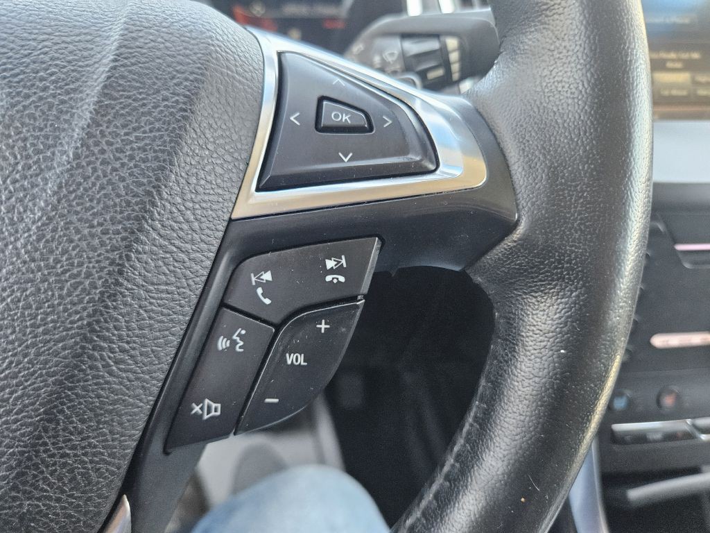2015 Ford Edge Image 31