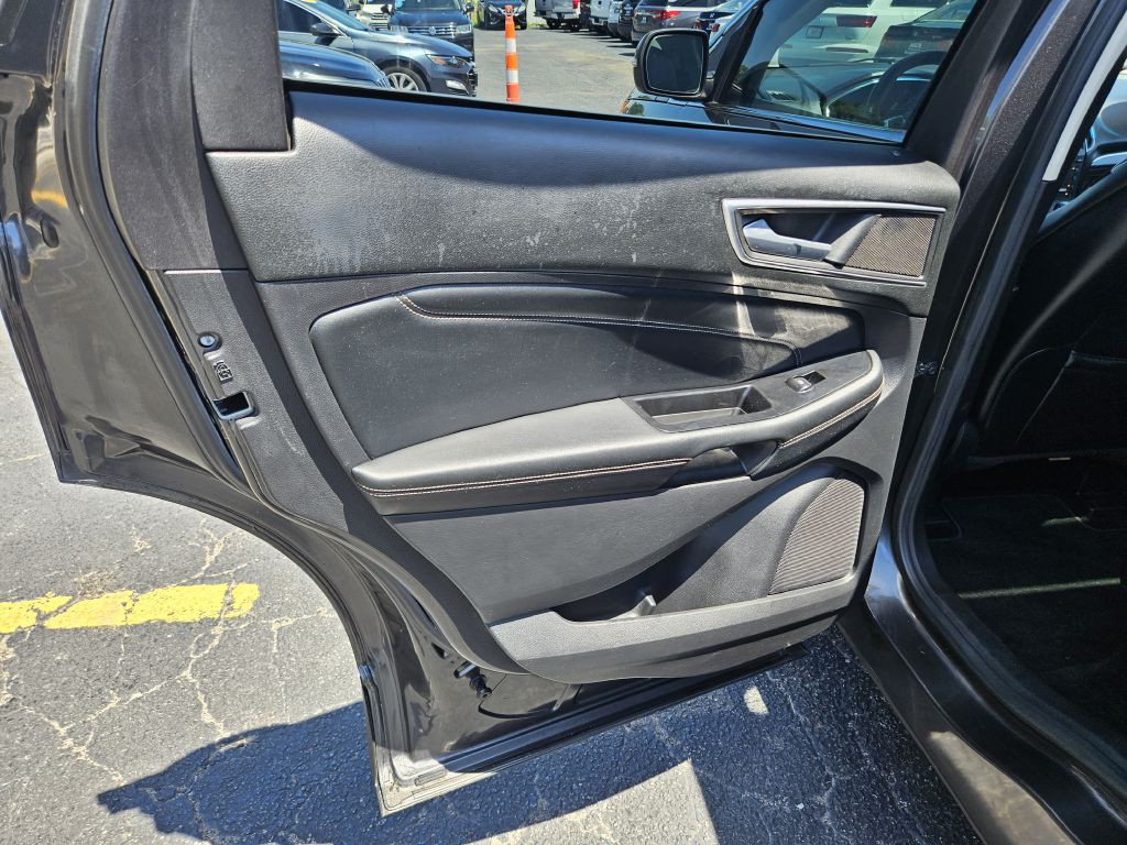 2015 Ford Edge Image 41