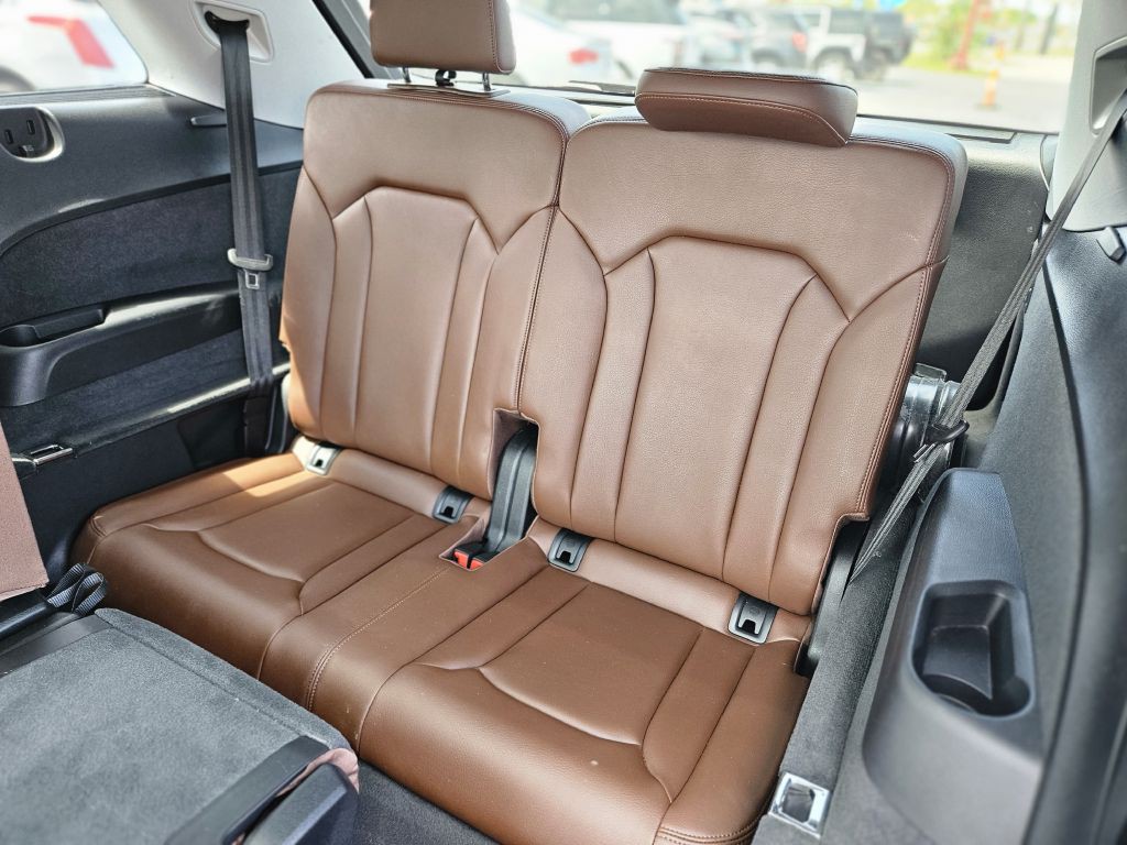 2018 Audi Q7 Image 33