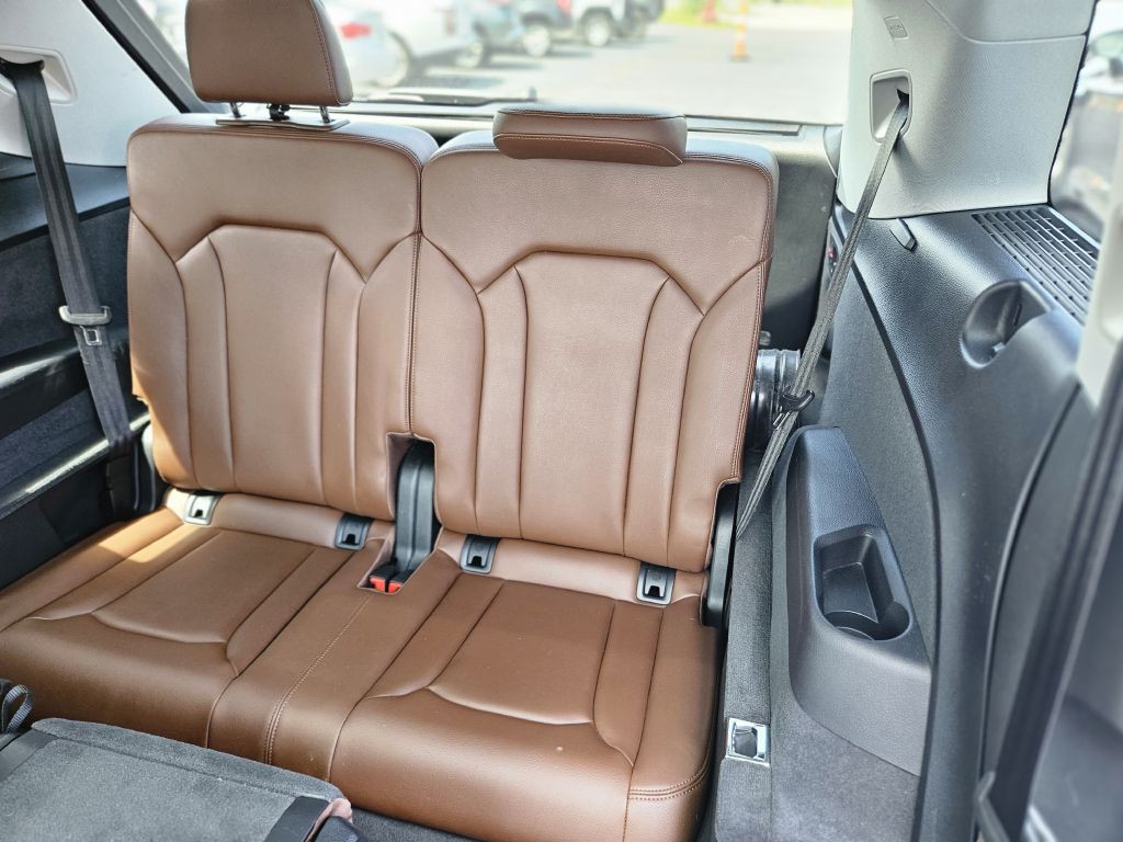 2018 Audi Q7 Image 34