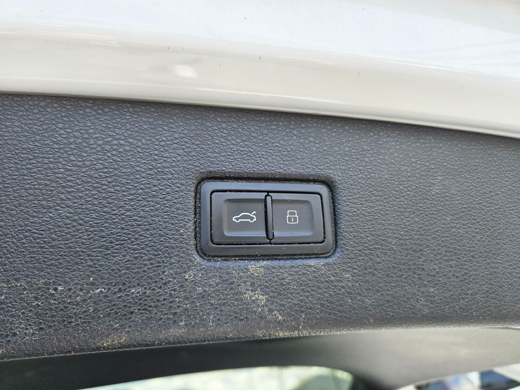 2018 Audi Q7 Image 38