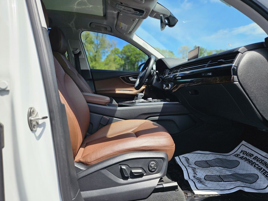 2018 Audi Q7 Image 43
