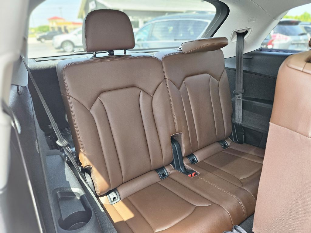 2018 Audi Q7 Image 48