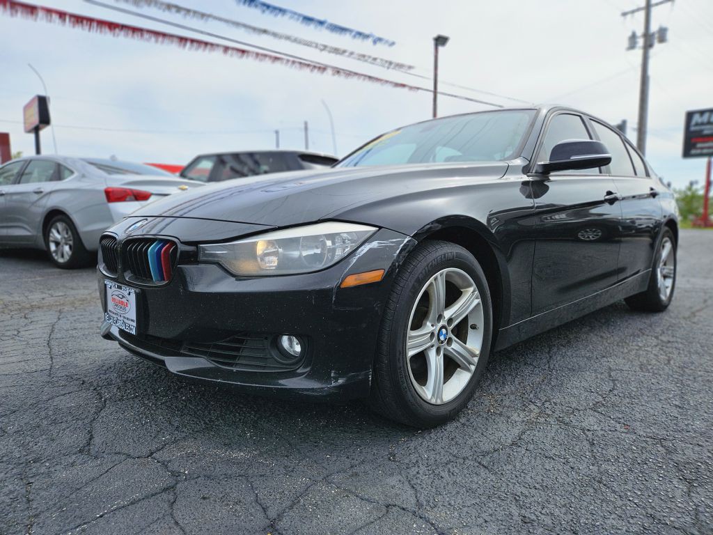 2013 BMW 3 Series Image 16