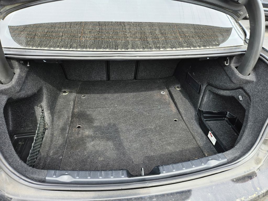 2013 BMW 3 Series Image 40