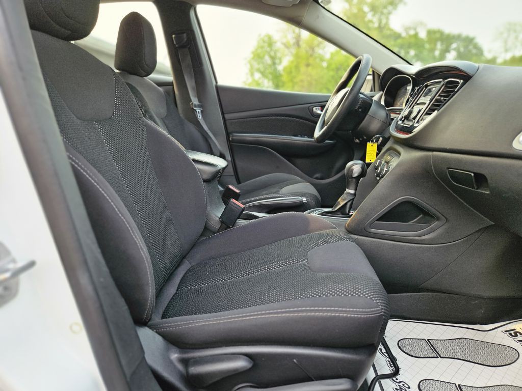 2015 Dodge Dart Image 40