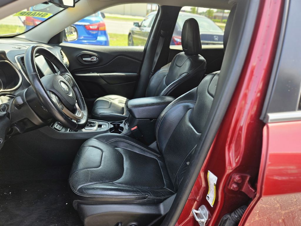 2015 Jeep Cherokee Image 17