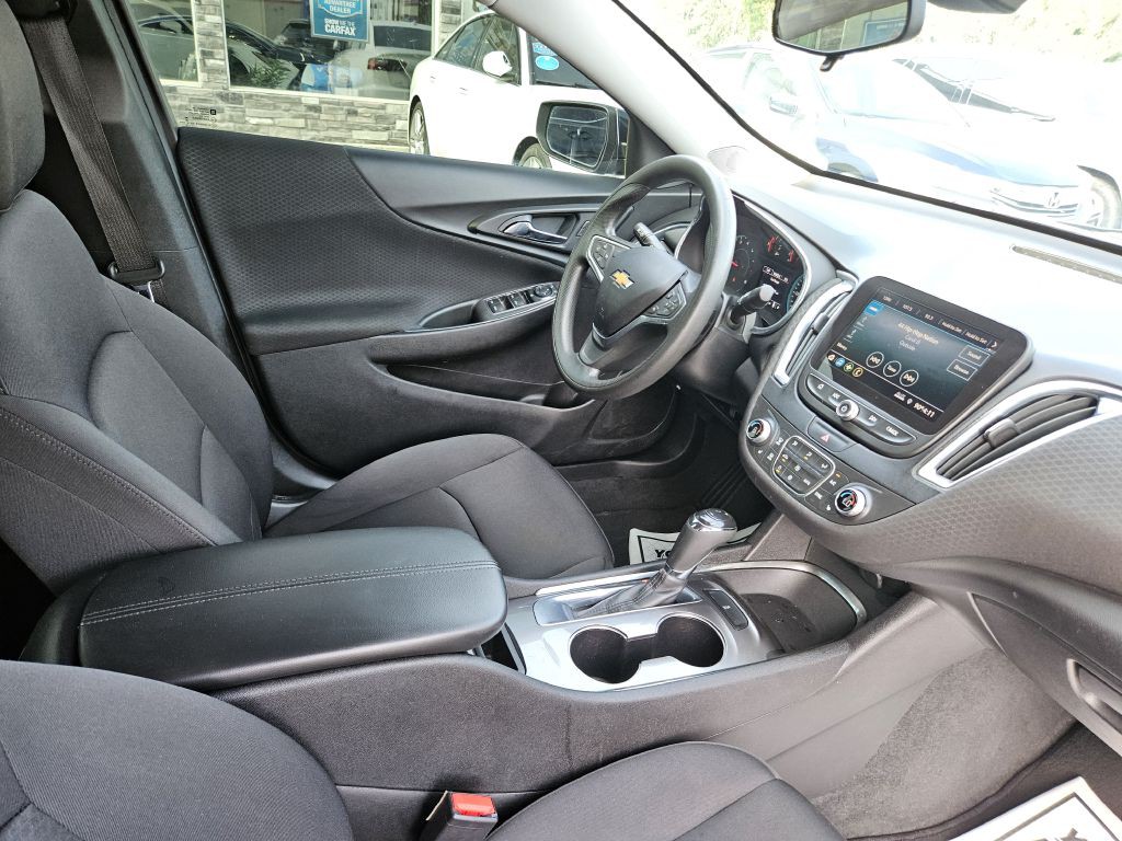 2019 Chevrolet Malibu Image 44
