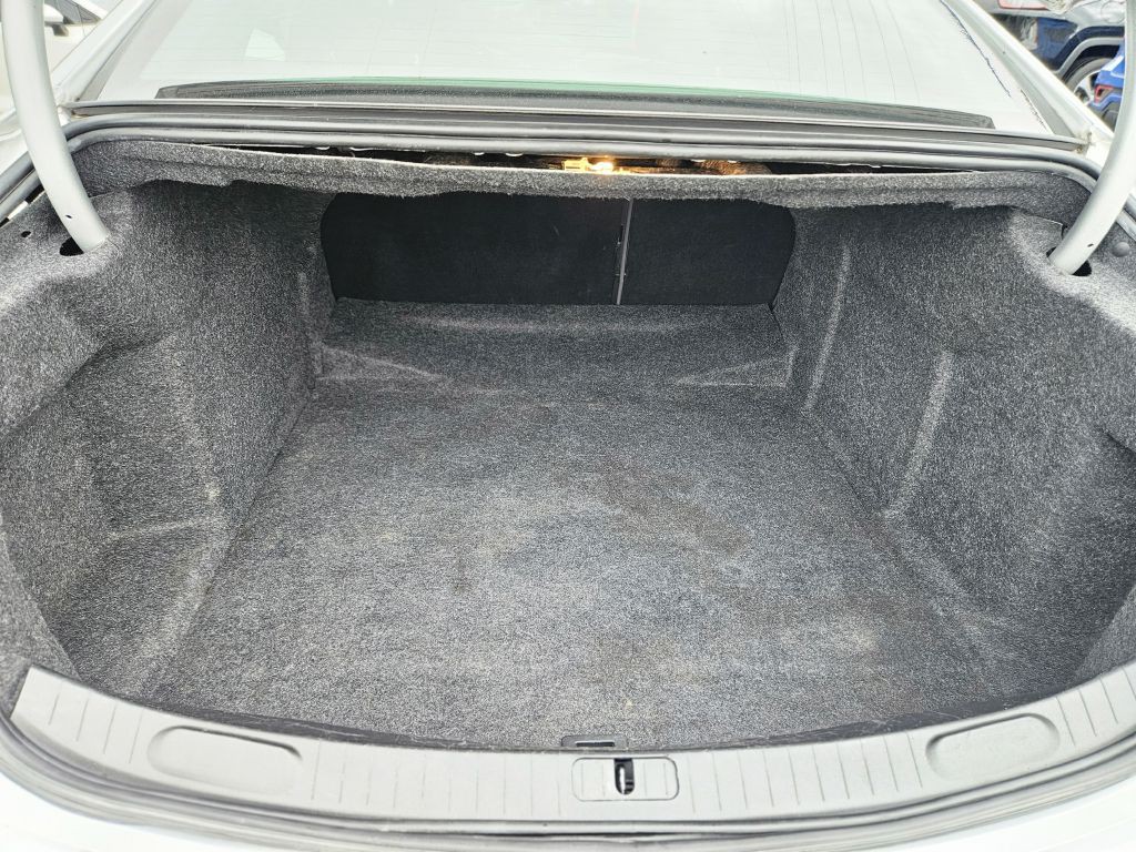 2017 Chevrolet Impala Image 37
