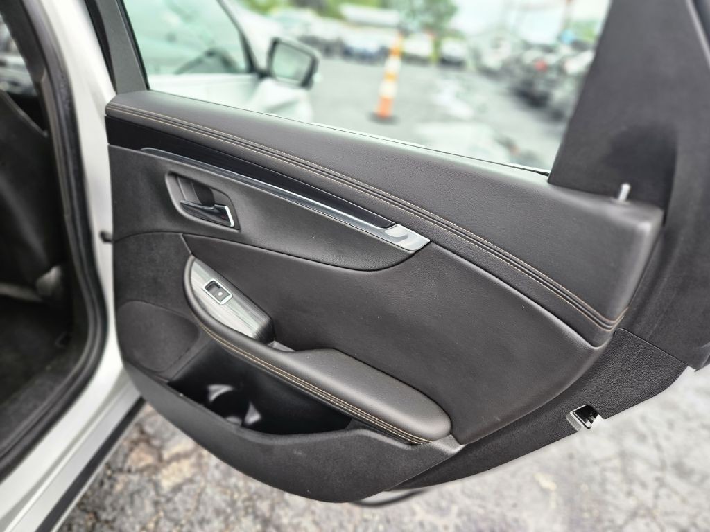 2017 Chevrolet Impala Image 43