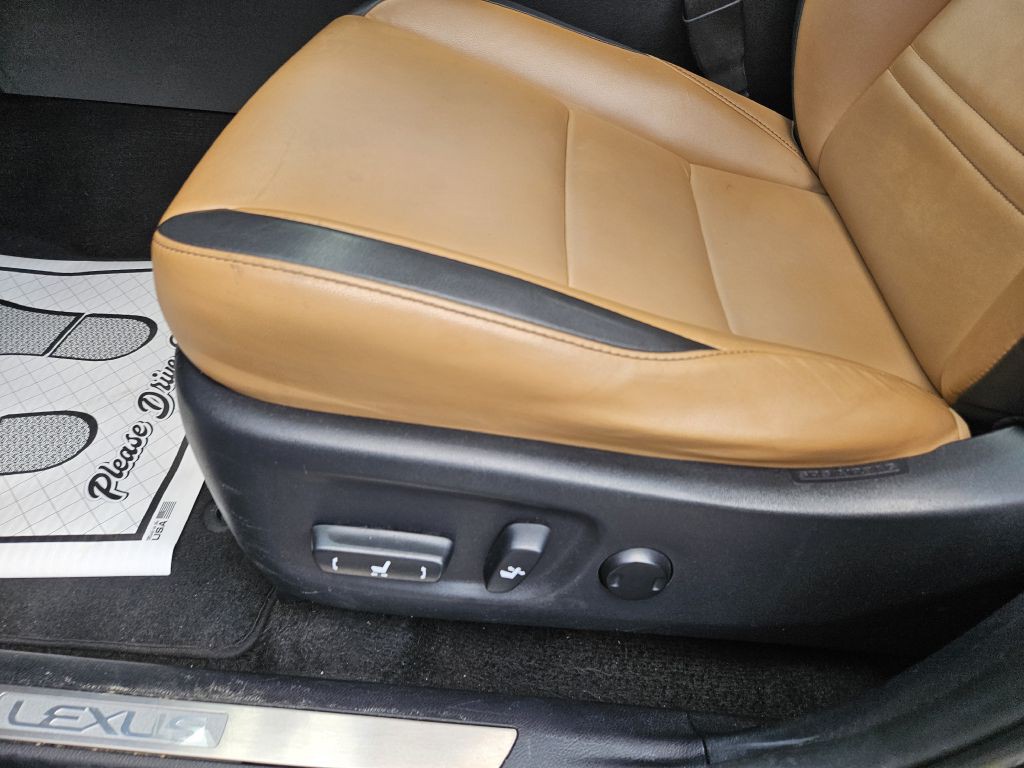 2016 Lexus NX Image 21