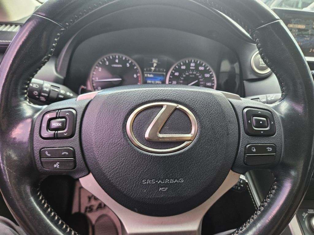 2016 Lexus NX Image 27