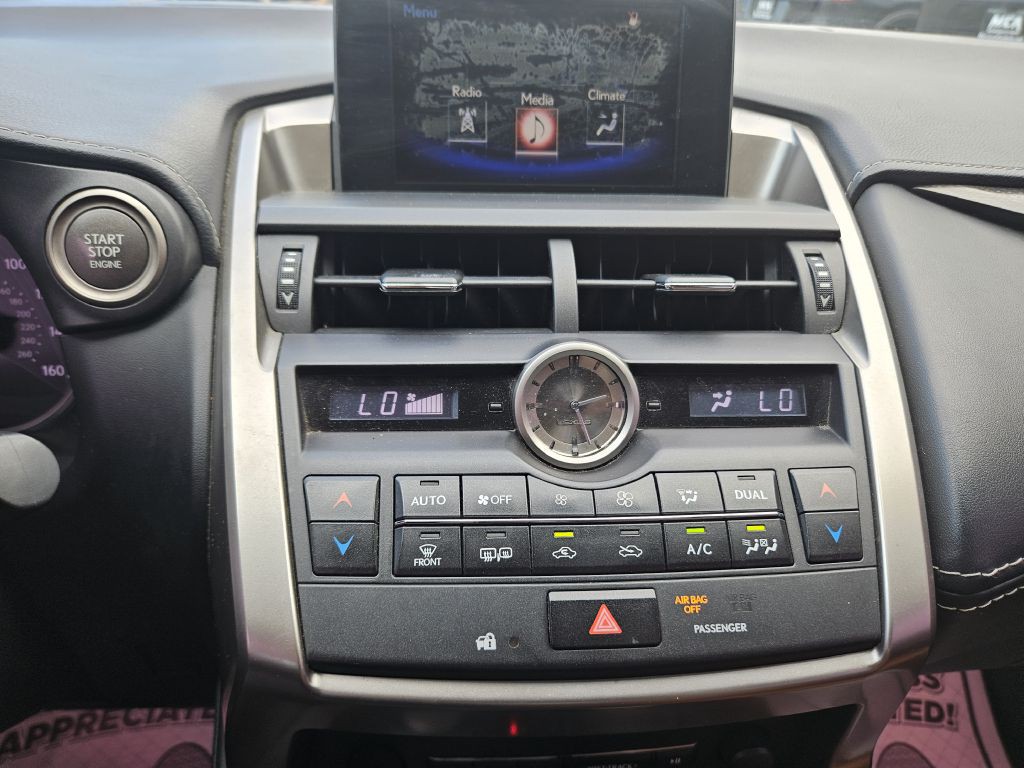 2016 Lexus NX Image 31