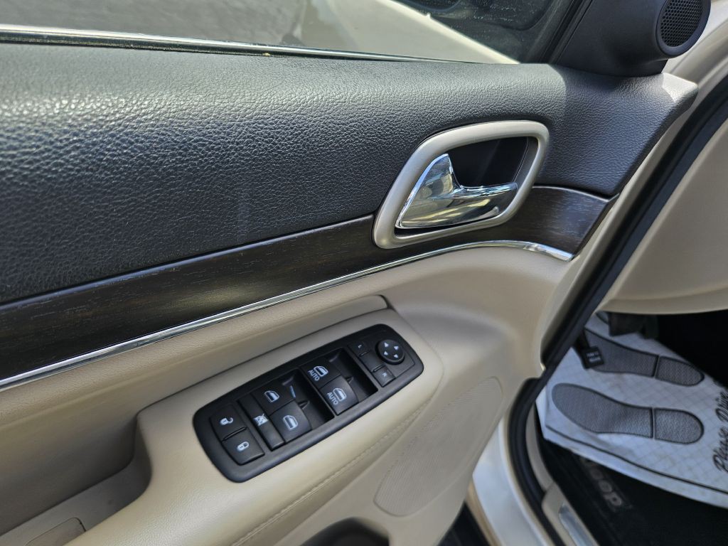 2014 Jeep Grand Cherokee Image 23