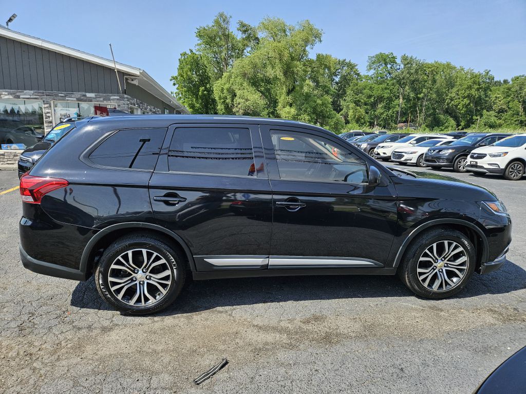 2018 Mitsubishi Outlander Image 5