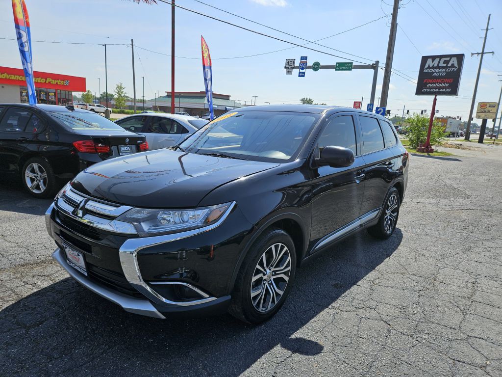 2018 Mitsubishi Outlander Image 16