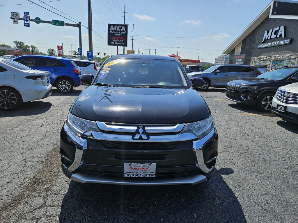 2018 Mitsubishi Outlander Image 19