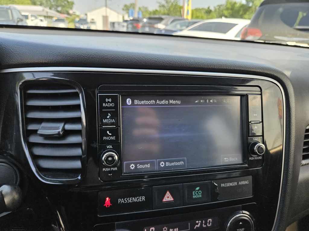 2018 Mitsubishi Outlander Image 27