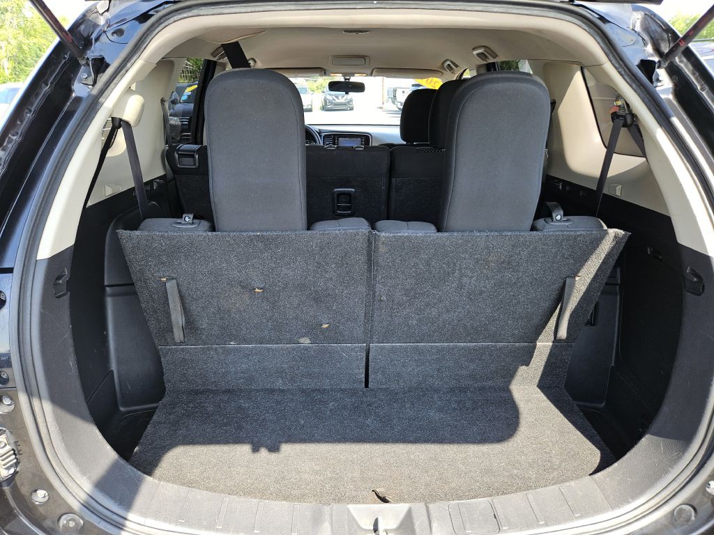2018 Mitsubishi Outlander Image 35