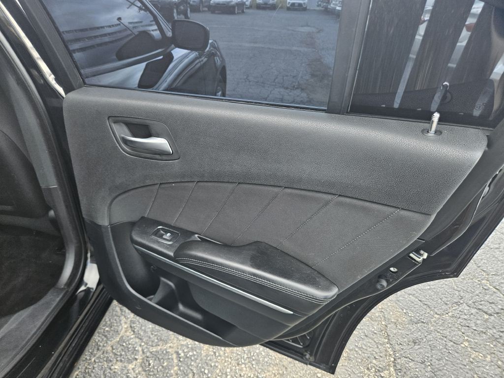 2018 Dodge Charger Image 45