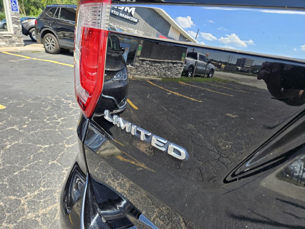 2018 Ford Explorer Image 10