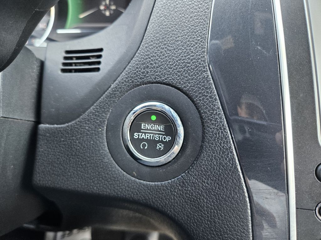 2018 Ford Explorer Image 32