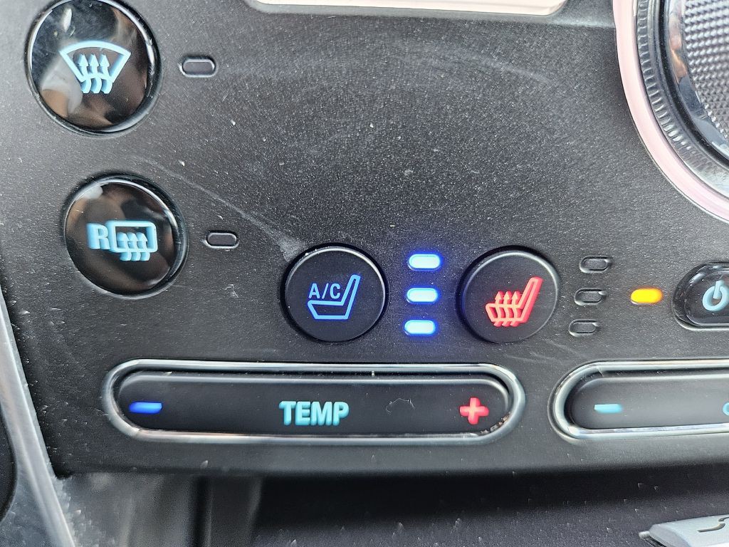 2018 Ford Explorer Image 39