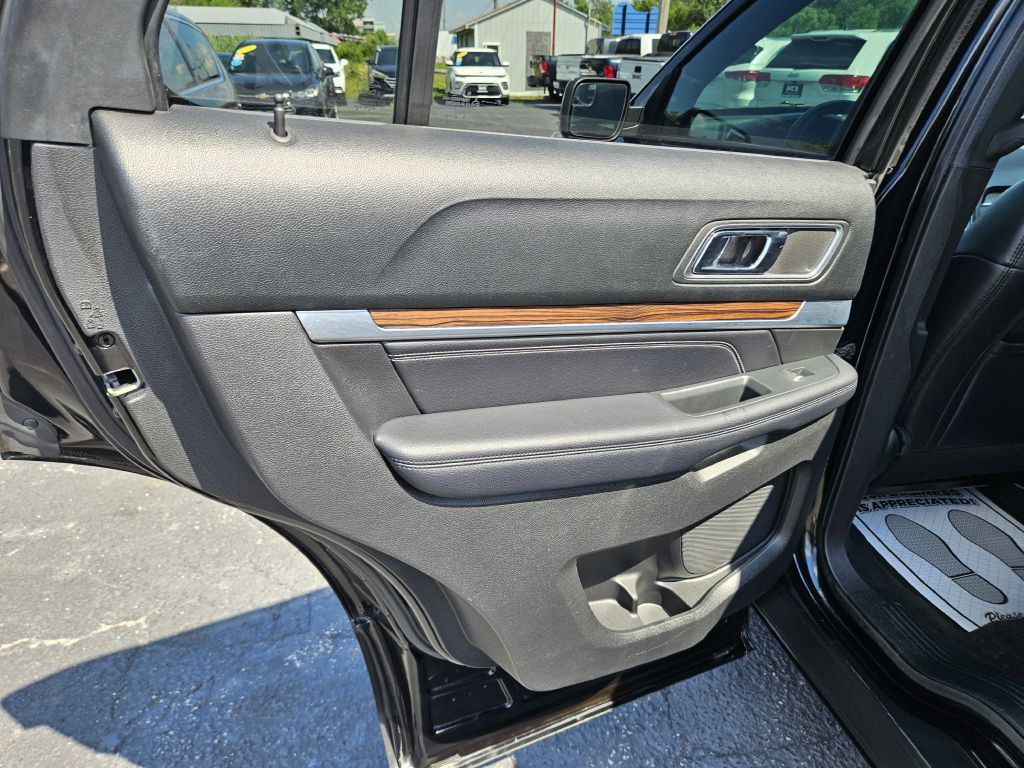 2018 Ford Explorer Image 40