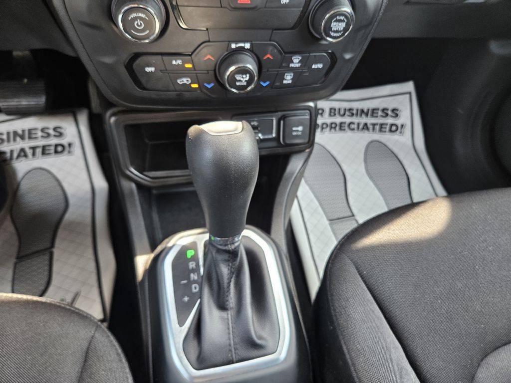 2020 Jeep Renegade Image 35