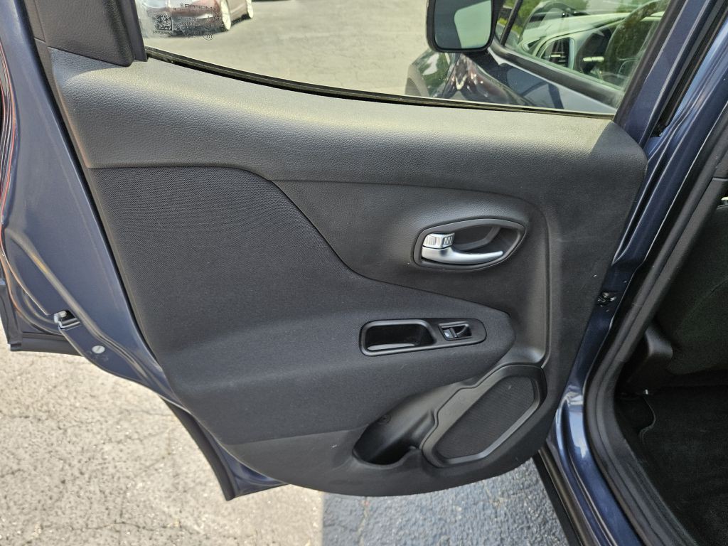 2020 Jeep Renegade Image 38