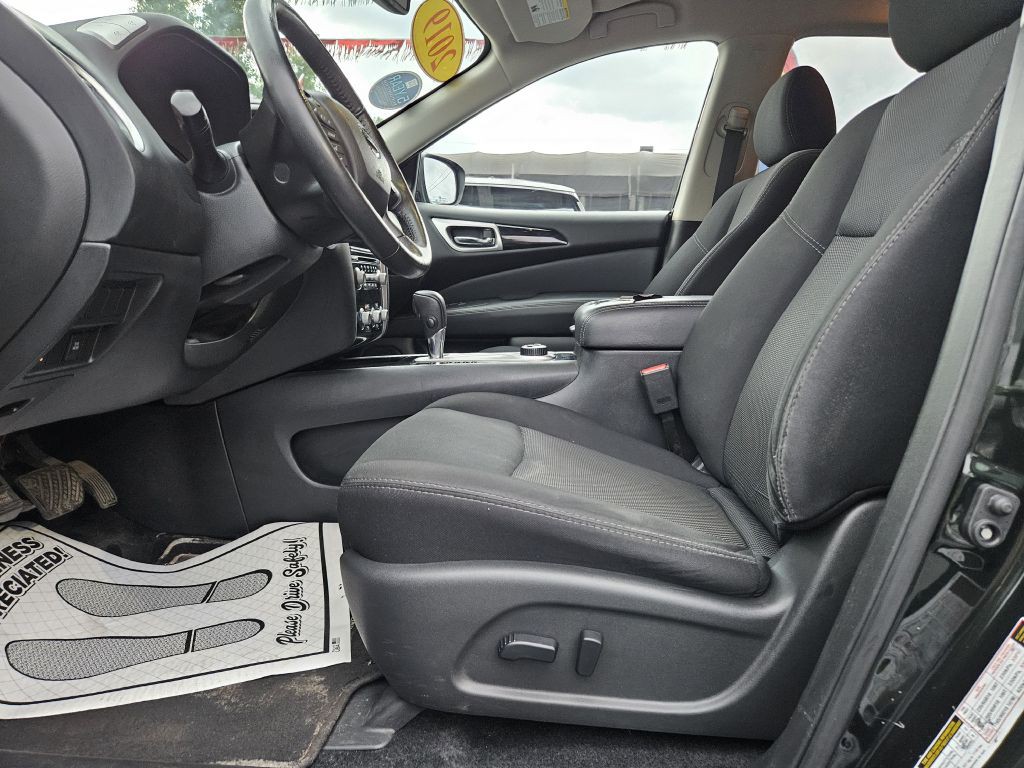 2019 Nissan Pathfinder Image 25