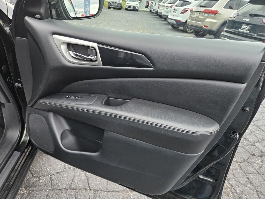 2019 Nissan Pathfinder Image 48