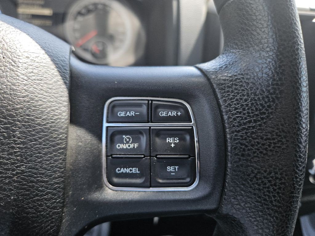 2015 RAM 1500 Image 28