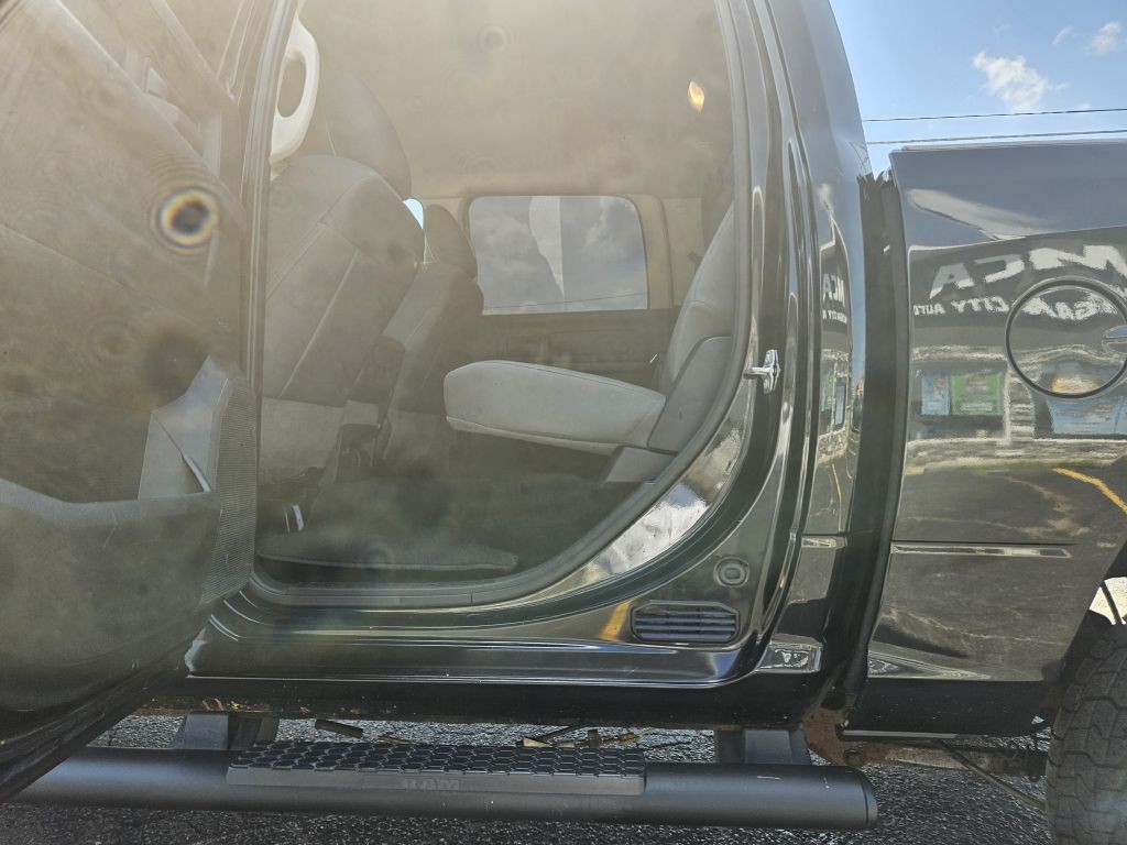 2015 RAM 1500 Image 35