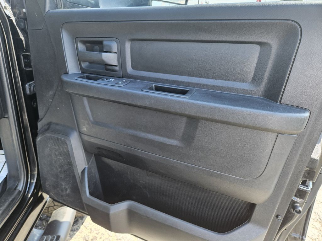 2015 RAM 1500 Image 39