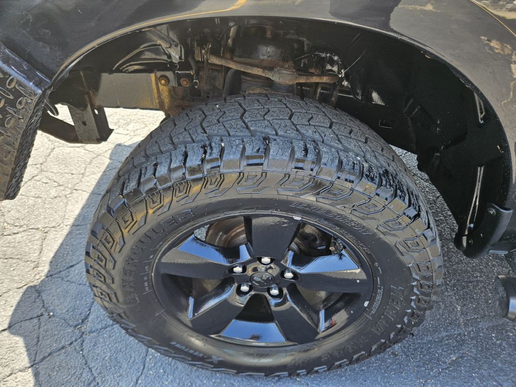 2015 RAM 1500 Image 46