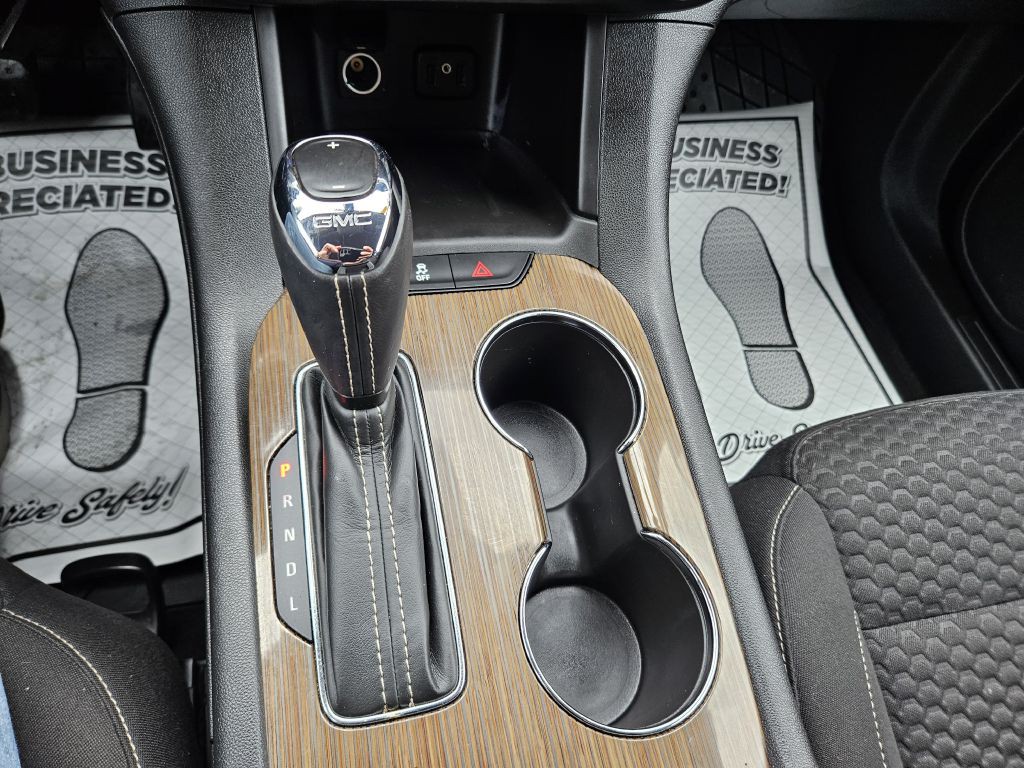 2018 GMC Acadia Image 32