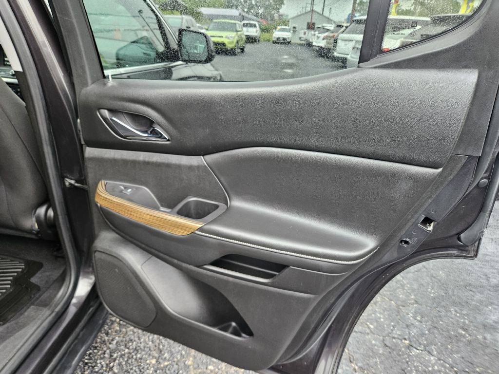 2018 GMC Acadia Image 47