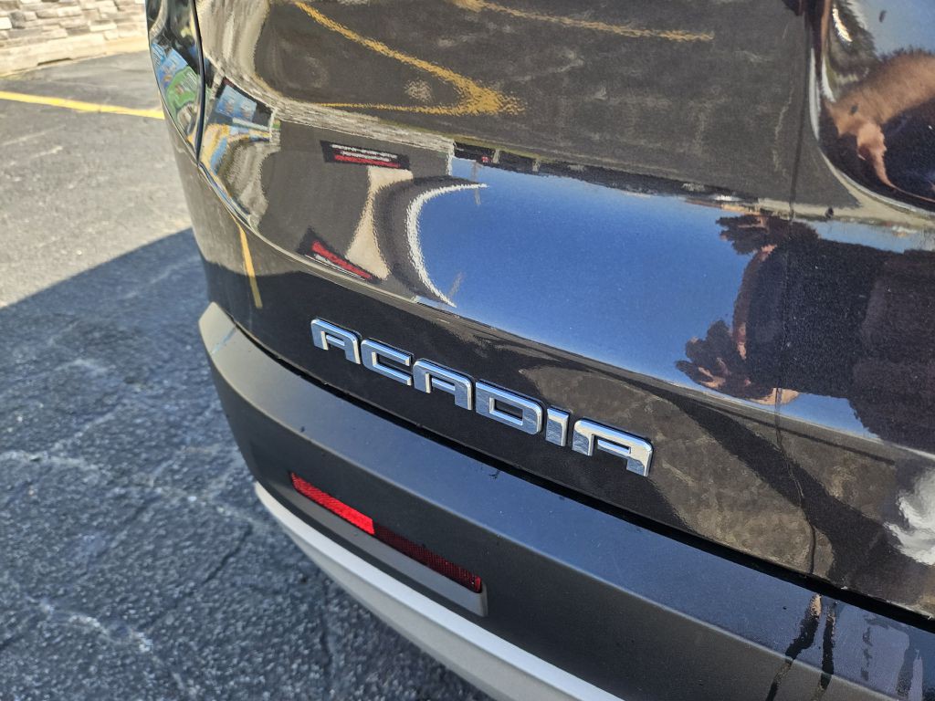 2018 GMC Acadia Image 9