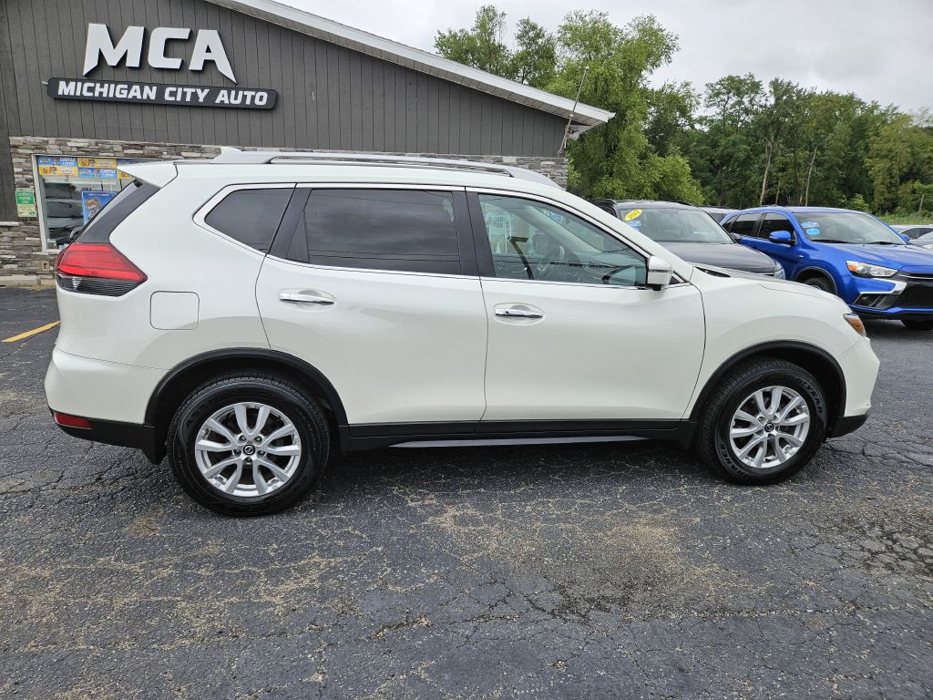 2017 Nissan Rogue Image 5