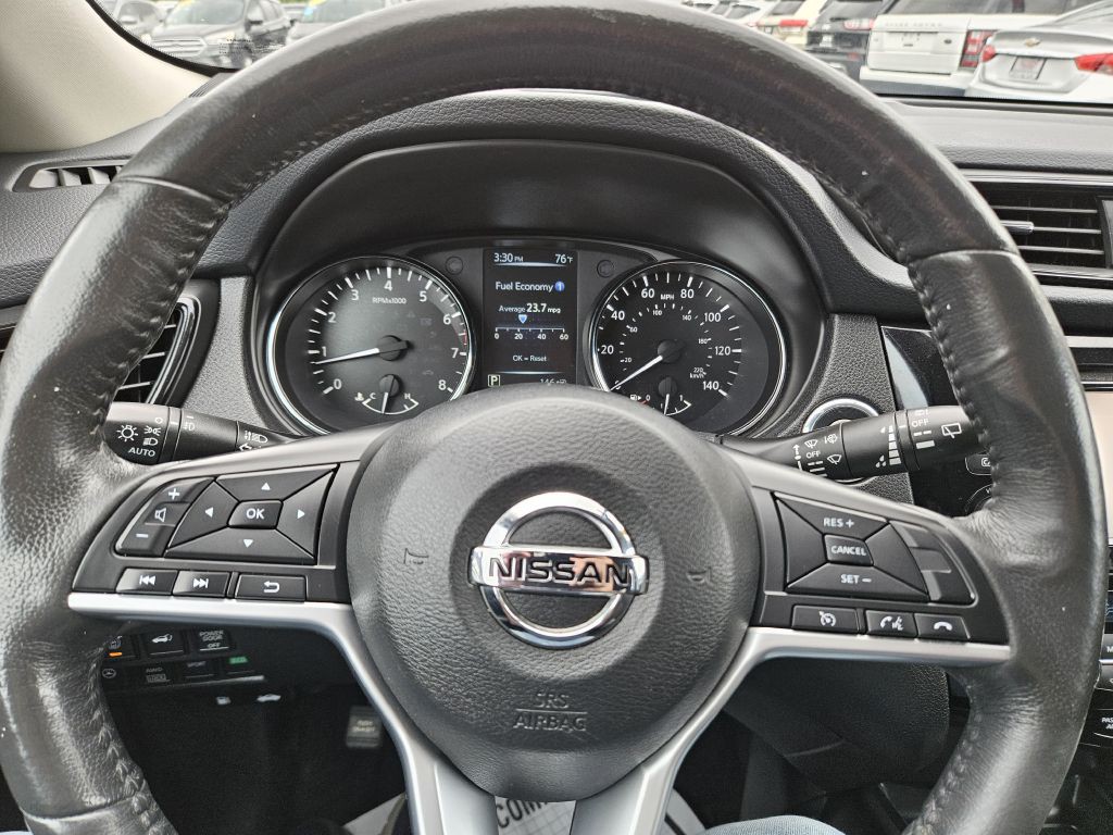 2017 Nissan Rogue Image 29